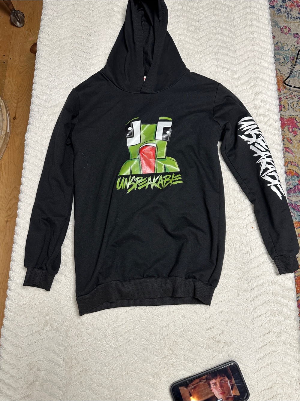 Foanja Kids black graphic unspeakable hoodie Long Sleeve Tee medium